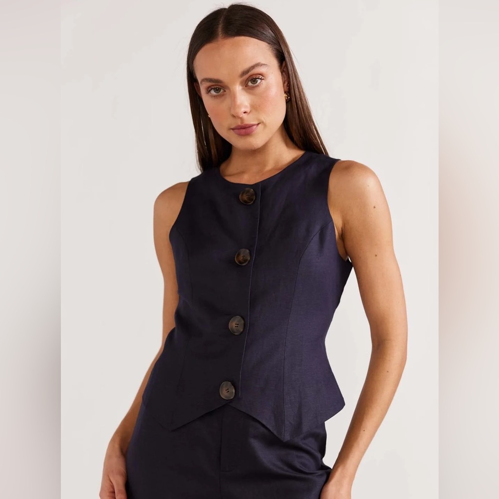 Chic Sleeveless Navy Jumpsuit